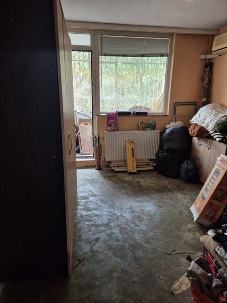 Trei camere cartierul Dr. Taberei, zona metrou Raul Doamnei.